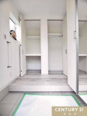  ֎ӂ͎[WԎB
֐Ɛڂ̂₷AƎEmہB
X̐Kɉ߂Ƃł܂B