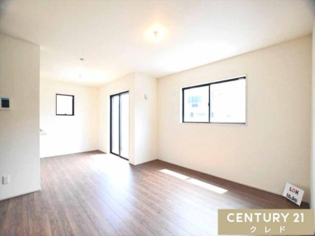 rO y16.5LDKz
Lb`ƂȂ錩ʂ̗ǂ16.5LDKBzVЕtX[YŁAƑ̉bRƍL܂B
rOwK⃏[NXy[Xmۂ₷Lł