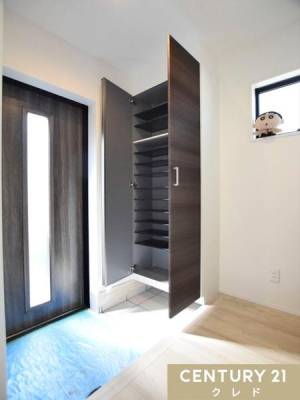  V܂ō̂g[^CṽV[Y{bNXݒuB
ƑŠCƎ[łA֎ɔۂƂł܂B