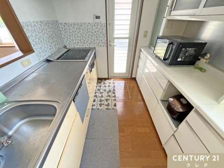 Lb` ĴΖʎLb`͉ƑɎnŗHn܂B
R~jP[VƂȂX[YȔzVЕtł܂B