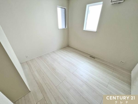 m y5.75mz
5.75̗mBSɎ[AߗނpiX}[gɐB
VvȌ`ŉƋzu₷AqǂɂIXẌꎺł

