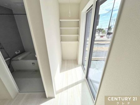 ʑEʏ ̂悢Xy[XB@߂̂ŉƎǂA}ȉJłSB
ƒItŎ[pɂ֗łB

