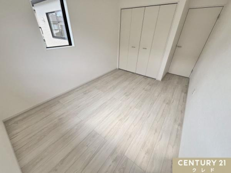 q ym6.5z
]T̂qɂK6.5̍LI
׋{IȂǂ̉ƋuĂt[Xy[Xmۂ邱Ƃł܂B