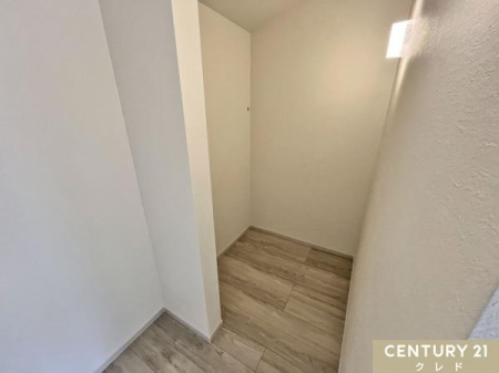 [ yWIC+t[Xy[Xz
9.3̗mɂWICƃt[Xy[XtB
ZԂLmۂACtX^Cɍ킹肪\łB