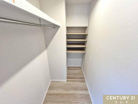 [ yt@~[N[[bgz
Ƒ̈ߗނpiꊇǗłt@~[N[[bgB
OR[gΉ̃nK[pCvƉIŌǂ[AX[YłB