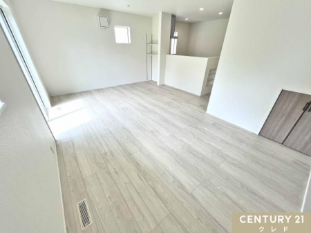 rO y17.5LDKz
ΖʃLb`Ƒ̉bȂ17.5LDKBȂ烊rOŜnAzV₷JE^[ł