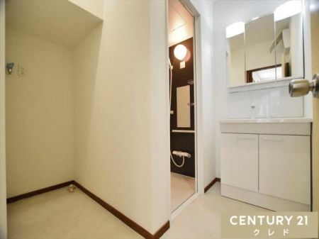 ̑ y@uz
ʎɂ͐@u܂B
󕨂ɂɊ@⊱Ɉړł邽߁Aړ̎ԂAZɂȂ܂B