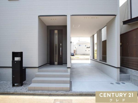 ���ԏ� ��؂Ȃ��Ԃ𕗉J������r���h�C���K���[�W�������B
�����̒ʋ΂₨�q�l�̑���}���ȂǁA�Ԉړ������C���̕��ɂ��������ł��ˁB
���������E���w�\��ȂǁA���C�y�ɂ��₢���킹�������I