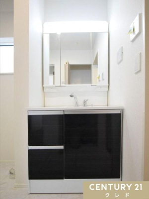 ���ʑ�E���ʏ� ���[�����Ղ�̎O�ʋ��t�����ʉ��ϑ�I
�����⑫���̃X�y�[�X�܂ł���������[�B�ׁX�������p�i���X�b�L���Еt���܂��B