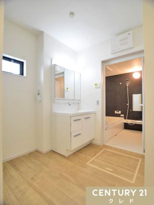 ʑEʏ [͂Ղ̎OʋtʉϑŁA܂XbLۂɁB
̂ŕʂǂACɂ߃Jr΍ɂI