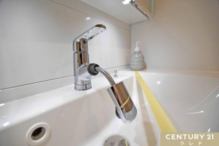 ʑEʏ yVv[hbT[z
oĎgV[ŁAȂql̎􂢂AZ̐ENN