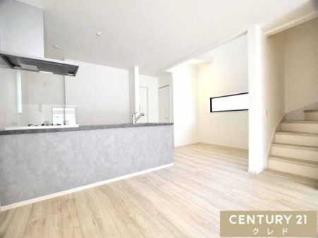 rO yLDK23.2z
JɖԂŁAKɉ߂܂B
OoAɃrOʂ铮AƑ̌qރrOKiB