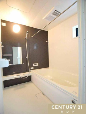  qlƈꏏɓłƂ1؃^CvB
1̔ĂoX^CLӋ`ɁcBl̕Ɠł܂B