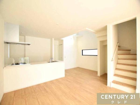 rO yLDK24.7z
JɖԂŁAKɉ߂܂B
OoAɃrOʂ铮AƑ̌qރrOKiB