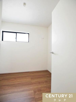 m ym3z
e[uIݒu΁A׋e[NAƑŎgL[ƂĂ劈B炵ɍ킹ĎRɎg֗ȋԂłB