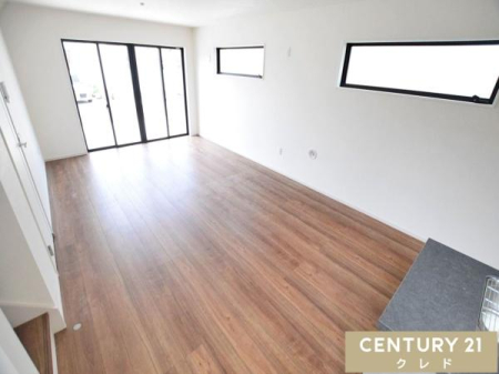 rO yLDK25z
쐼ɊJ݂rÓA邢ՂƓ鋏Sn̗ǂԁB
Ƒ݂ȂR̂ŐSnǂ߂Ƃł܂B