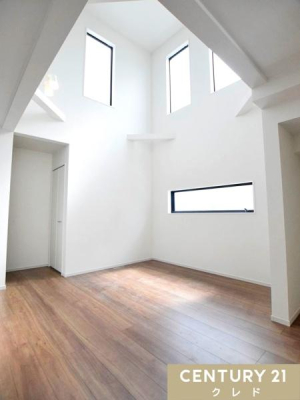 rO yLDK25z
rȌ㕔ɂ́Av킸グȂJIȐtB
邢~蒍AƑ肭낰Sn悢ԂL܂B