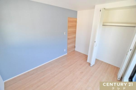 q ym5.5z
D݂̉ƋG݂RɃCAEgāA炵ԂÂ肪y߂܂B
[ĂAߗނ⏬ނXbL[I