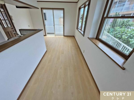 rO yrOz
쑤ɂ͑傫ȑ|oAɂ͏oAJIȃrOłB
oɂ͊ϗtAuAArOɍʂY邱Ƃł܂ˁI