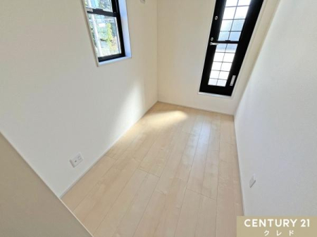 ̑ yh[[z
nK[pCv̕th[[̓oRj[ւ̈ړ\B
VEԂɍEꂸAqڂƂʎێł܂B