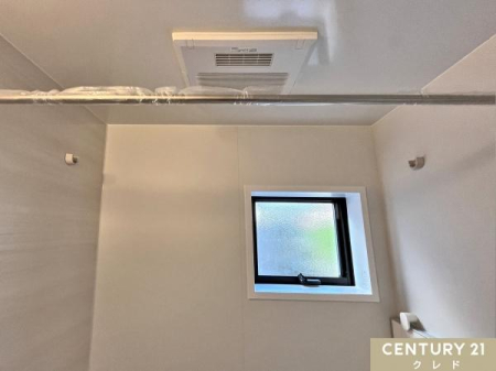 ̑ yz
~CŃJr΍ɂzɂ͗tB
JVԂ󂪂łAԕE̎OsvB
΍ɂ֗łB