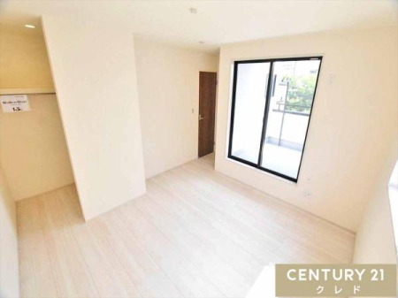 m ym8@WICz
傫ȃxbhuĂƂ肠Q8IoRj[ɖʂ傫ȑ͐Sn悢zՂƍ݁AŜ𖾂邭Ă܂B