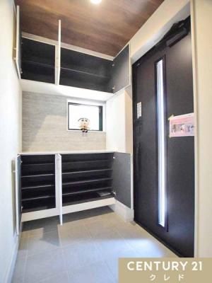  Ƒ݂Ȃ̌CƎ[łV[Y{bNXI
݂̂ؖڒ̓VƃANZgNX{fUC̍ցB