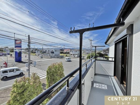 Z˂̒]ʐ^ pnɈʒuˌ́AJX݂ƐXƍL󂪍L܂B
âƂꂽiFX̐Ɉ炬炵܂B