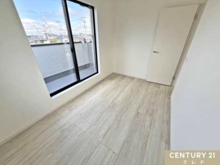 m ym5z
zCg~ؖڒ̃VvȗmB
D݂̉ƋG݂Rɔzuł̂ŁÁgSn̂ԁhy߂܂B