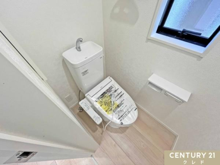 gC 1KE2KꂼɐݒuĂ̂ŁA̖ZԂԑ҂̐SzȂÃguSłB