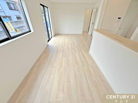 rO yLDK16z
쑤ɊJ݂rÓA邢ՂƓ鋏Sn̗ǂԁB
Ƒ݂ȂR̂ŐSnǂ߂Ƃł܂B