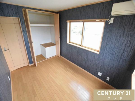 m yk6z
ANZgNXpȗmB
D݂̉ƋG݂RɃCAEgāA炵ԂÂ肪y߂܂B