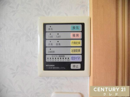 ̑ yCg[@z
̃Jr΍AJ̓ԕ̑̐󕨂̊ɂ劈B
Oɗ߂Ă΁AɋNq[gVbNȂǂhƂł܂B