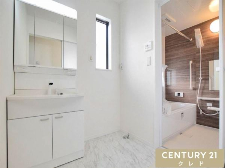 ʑEʏ LxȎ[Xy[XOʋϑŐ萮ځI
tŖ邭A̐gxxKɂg܂B