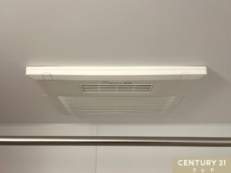 ̑ yz
~CŃJr΍ɂzɂ͗tB
JVԂ󂪂łAԕE̎OsvB
΍ɂ֗łB