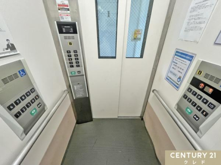 ̑p yGx[^[z
xr[J[┃AɂꂵpGx[^[tB
L҂̃j[YɑΉAdו^ԍۂ█̈ړX[YɂȂ܂B