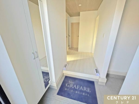 ���� �Ƒ��́u�������܁v�u��������v���}���邠�������Ȍ��ցB
�~���[�t���̌��֎��[������A�o������O�̐g�����Ȃ݃`�F�b�N���X���[�Y�ɍs���܂��B