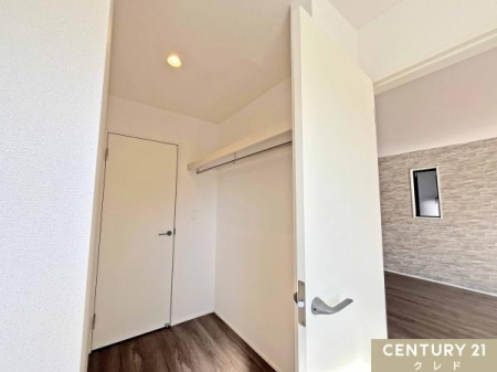 ʑEʏ yVv[hbT[z
oĎgV[ŁAȂql̎􂢂AZ̐ENNB