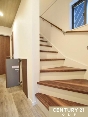 ̑ Ԃ͎RŏƂ炳AƑ̏艺DĂ閾邢KiB
肷tŏȂql₲Nz̕ɂSłB