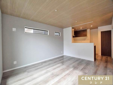 rO y2K@LDK17.6z
ƋuĂƂLB
DȃCeAɈ͂܂ꂽZԂŖȂƑƂ̎ԂނƂł܂B