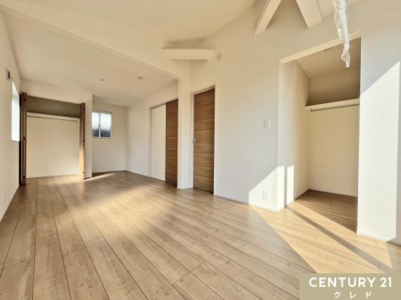 Q ym5.25+5.25z
v10.5̋Ԃ́AԎd؂2ɂ₷σvB
eXy[XɎ[AqǂQAւȂǑprɑΉ܂B