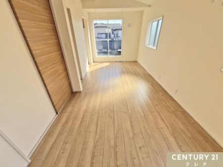 q ym5.25+5.25z
̑玩RAʂ₷̂́B
邢ؖڃtAŃCeA킹₷AƋ̔zu₷ԎłB