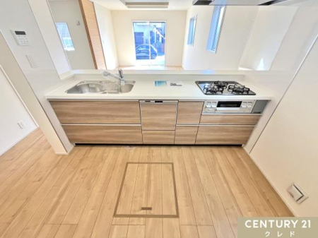 Lb` ĴΖʎLb`͉ƑɎnŗHn܂B
R~jP[VƂȂX[YȔzVЕtł܂B