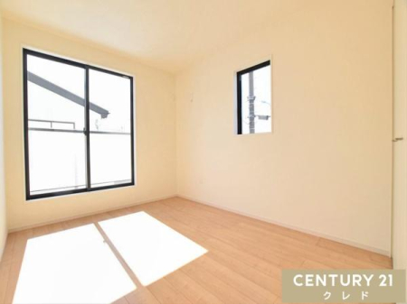 �q������ �y�m��6���z
���q�l�̕׋������ɂ����傤�ǂ���6���̍L���B
�׋�����{�I�Ȃǂ̉Ƌ��u���Ă��t���[�X�y�[�X���m�ۂ��邱�Ƃ��ł��܂��B