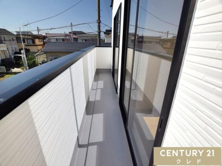 �o���R�j�[ �S�n�悢�z�˂��Ƒu�₩�ȕ�����������J���I�ȓ�����o���R�j�[�B
�����͂����Ղ�̌����������݁A�����󕨂��C�����悭�������܂��B