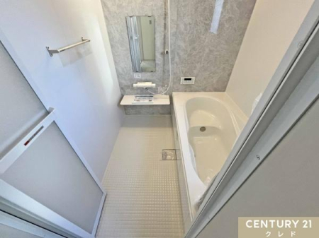  1̔ĂoX^CLӋ`ɁcB
Cg[@ƃh[pCvtŁAJ̓ԕ̋G߂SĐ󕨂܂B