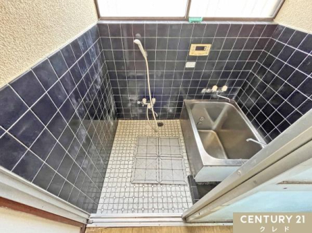  yǂ@\tz
XCb`1ňʂ̓𗁑ɒAۉǂ邱Ƃł܂BAԂxȂĂCɓ邱Ƃłĕ֗ĨoX^CKɉ߂܂B