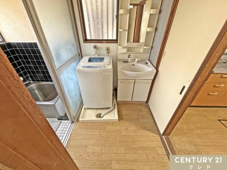 ʑEʏ 玩R݁AC肪Ȑ邭ɕۂĂ܂B
[Xy[Xt̐ʑŁAʗp≻ϕi萮ł܂B