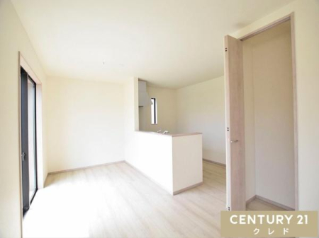 rO yLDK16.25z
ΖʎLb`zrÓAƑ̗lqȂƎłARƉb܂ԂłB
pi̎[ꏊɂrO[tI