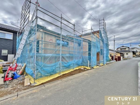 ̑n S؍H̍ŒŃu[V[gɕ܂ꂽԂłB
΂炭ƊOςA̎{Hn܂܂B